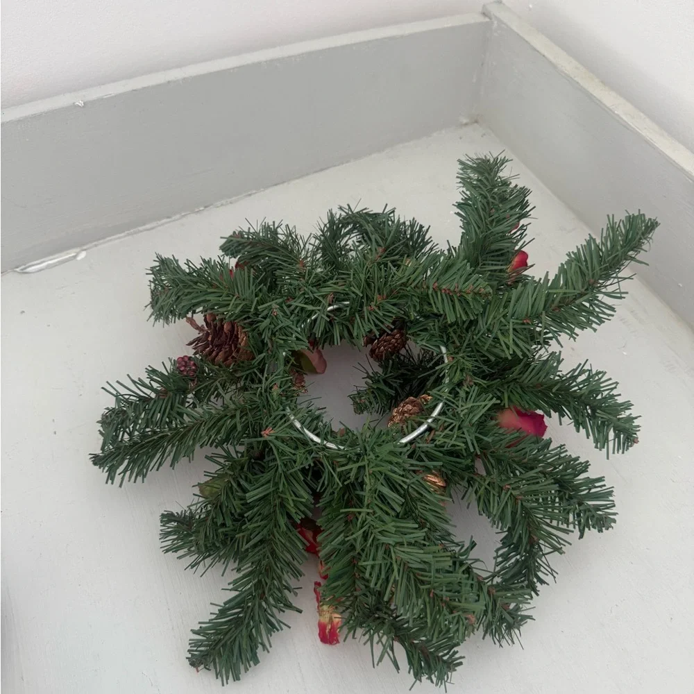 Home Interiors Holiday Garland with Red and Green Accents